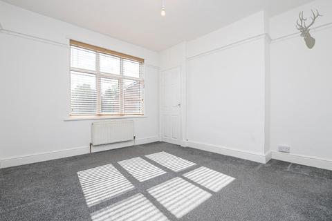 8a Forest Drive, Theydon Bois, Epping, CM16 7EY