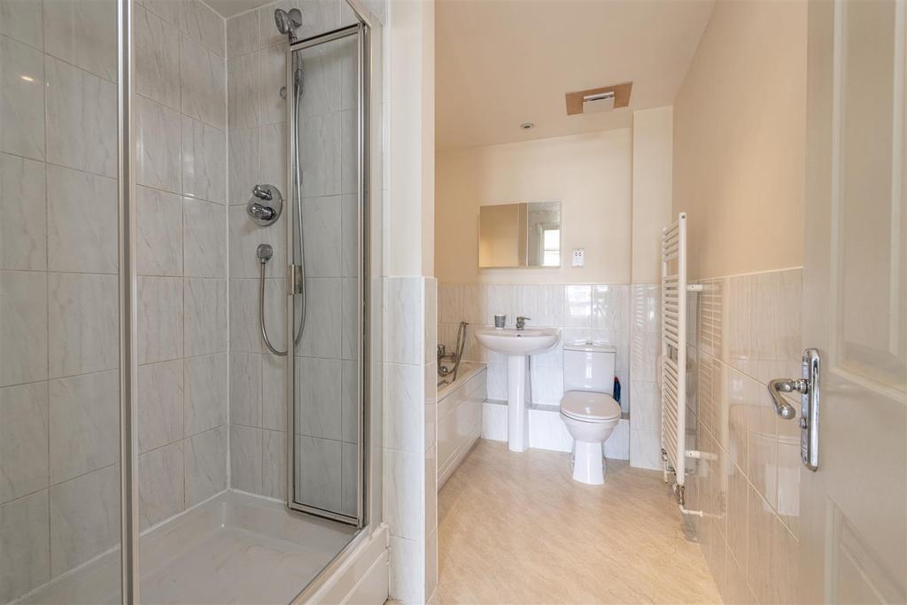 20 Esprit Hse Bath 1.jpg