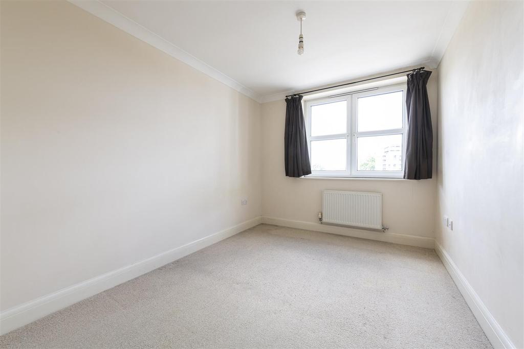 20 Esprit Hse Bed 3.jpg