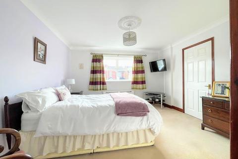 4 Alford Close, Barnsley, S75 2SB