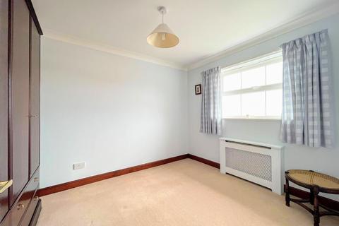 4 Alford Close, Barnsley, S75 2SB
