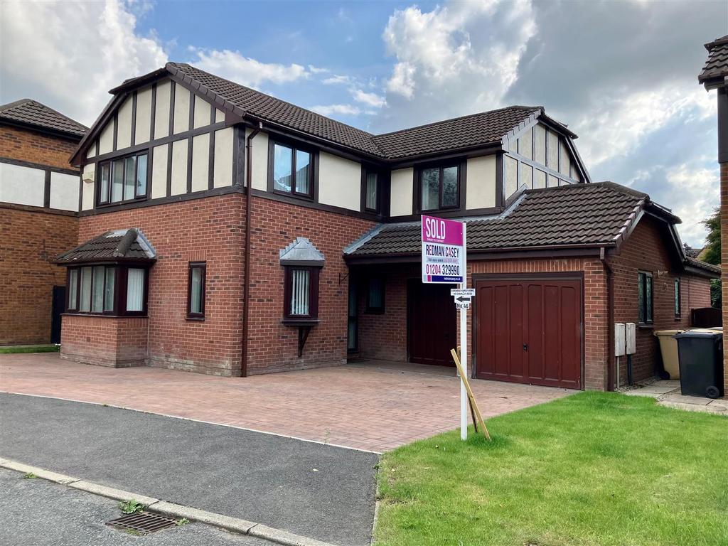 Avonhead Close, Horwich, Bolton 5 bed detached house £400,000