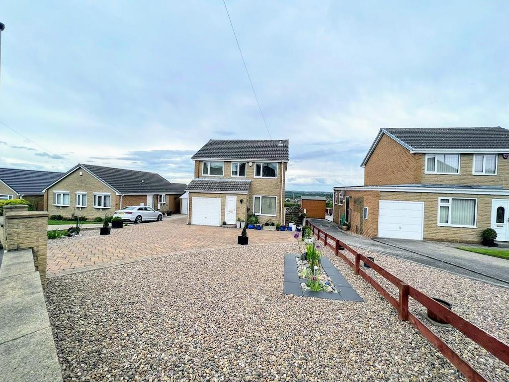 Avon Close, Barnsley, South Yorkshire 3 bed detached house £265,000