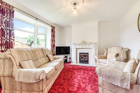 6 Queens Gardens, Tadcaster, LS24 9HD