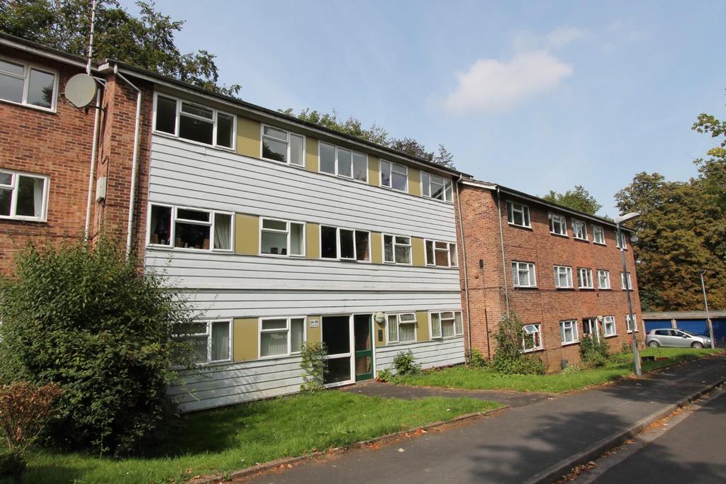 ster Avenue, Kenilworth 1 bed flat £125,000