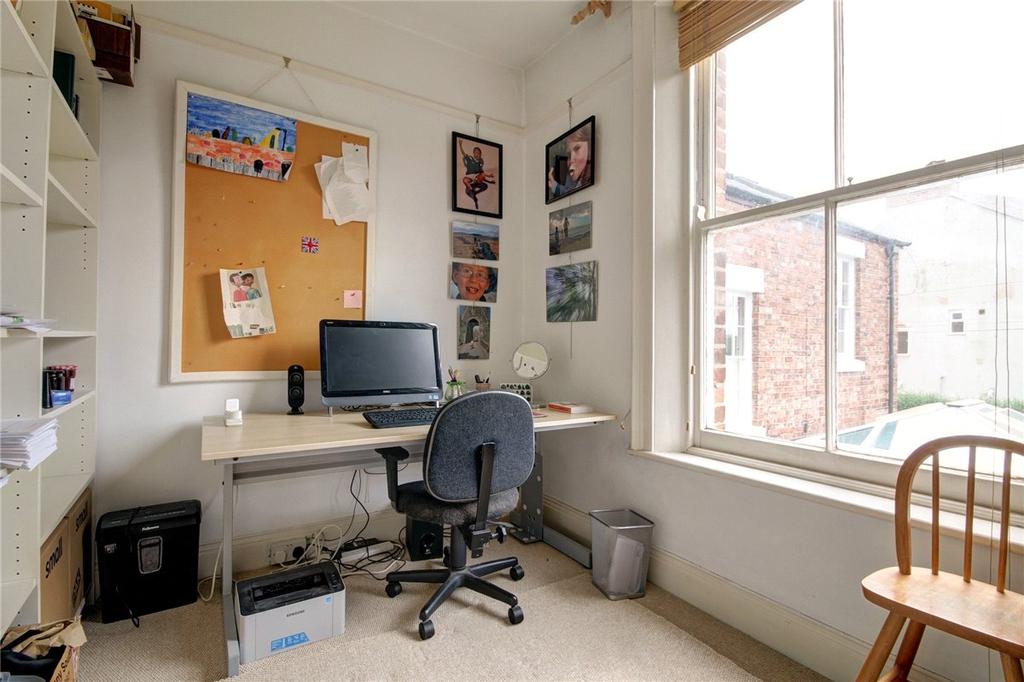 Study/ Bedroom 6