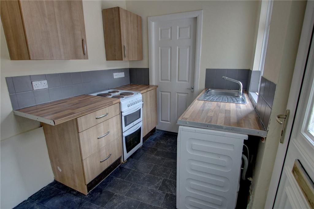 Eden Terrace, Stanley, County Durham, DH9 2 bed terraced house £58,000