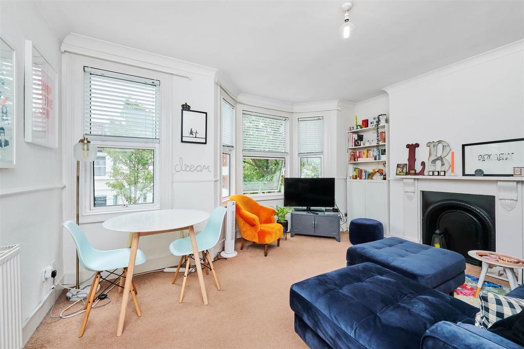 James Anderson - FFF 17 Gladwyn Road SW15 9.jpg