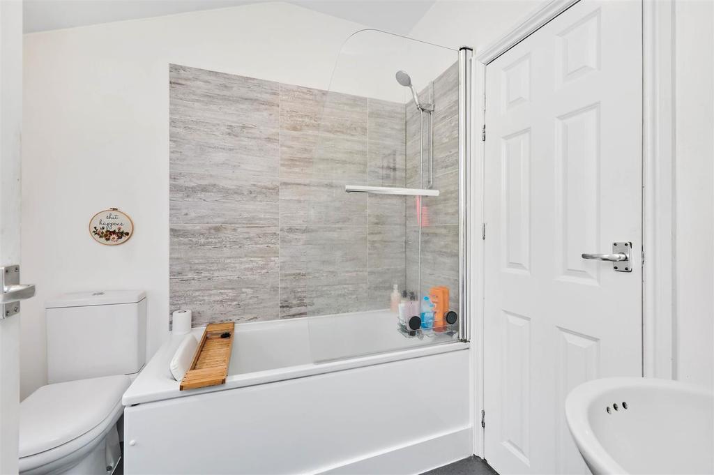 James Anderson - FFF 17 Gladwyn Road SW15 1.jpg