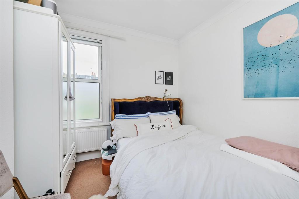 James Anderson - FFF 17 Gladwyn Road SW15 7.jpg