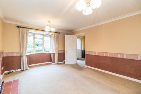 5 Bressingham Drive, West Bridgford, Nottingham, NG2 7PD