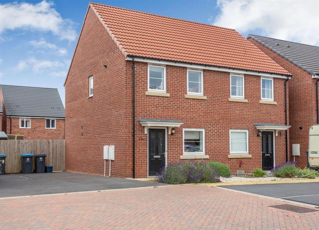 Rosemary Close, Sowerby, Thirsk 2 bed semidetached house for sale £
