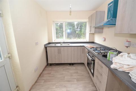 5 Mickledore Ridge, Bradford, BD7 4AZ