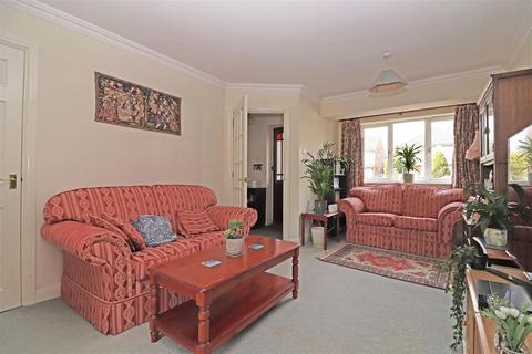 50 Abinger Drive, Redhill, RH1 6SY