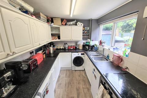 3 bedroom semi-detached house for sale - Ripon Close, Chippenham