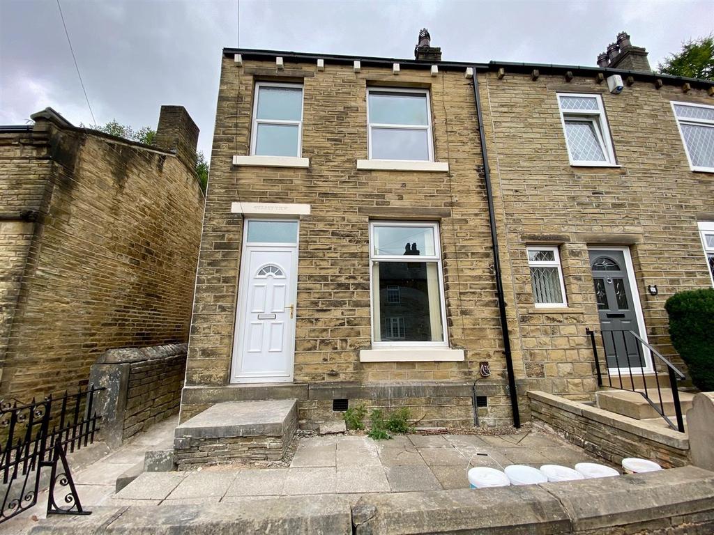 Netheroyd Hill Road, Fixby, Huddersfield 2 bed end of terrace house £