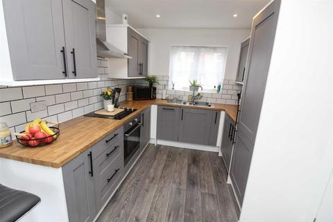 10 Garside Close, Hengoed, Oswestry, SY10 7FA
