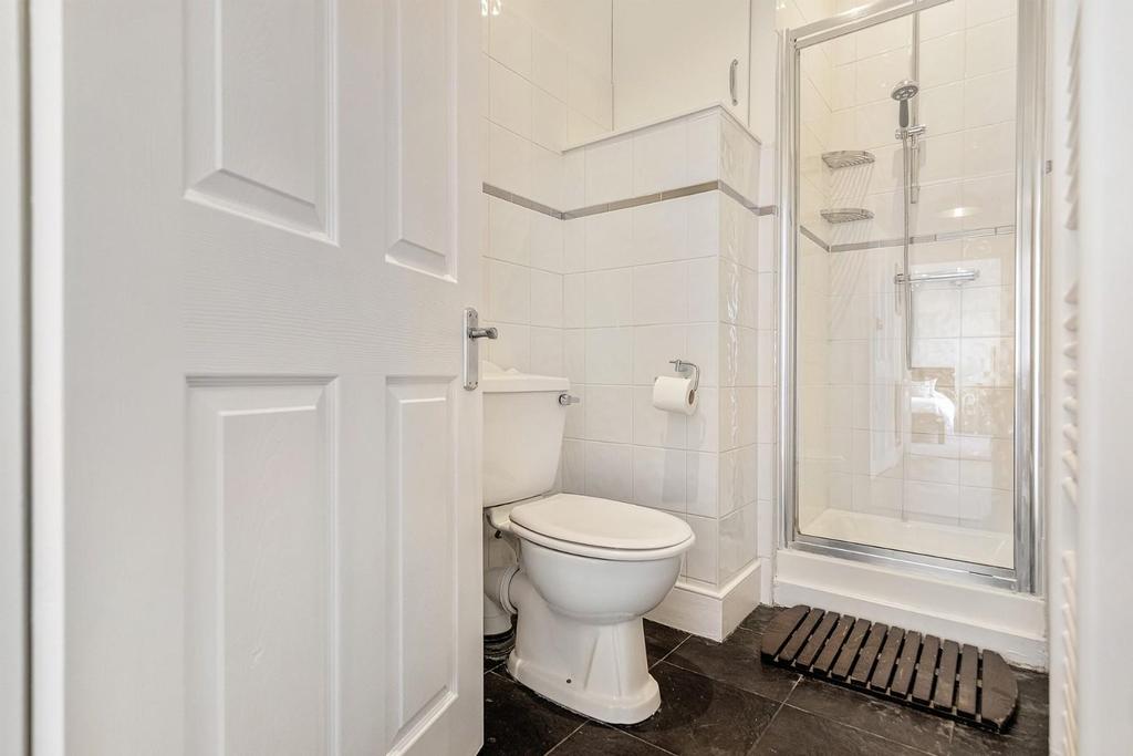 Bathroom (5).jpg