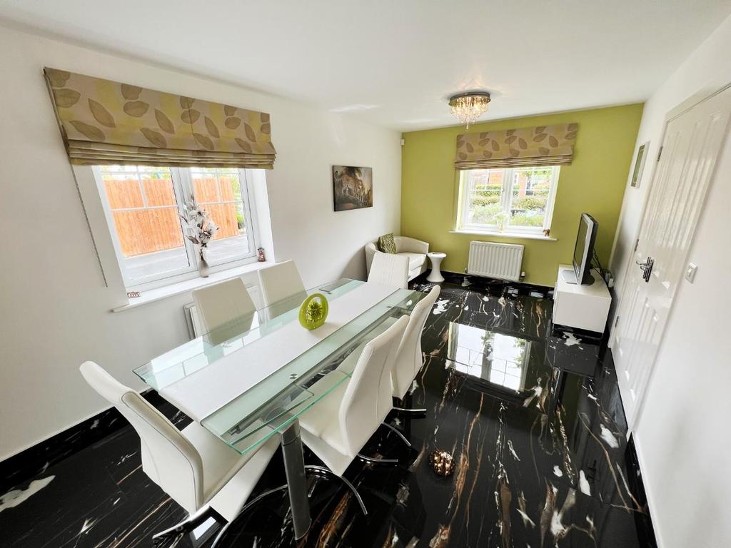 Kitchen/Dining