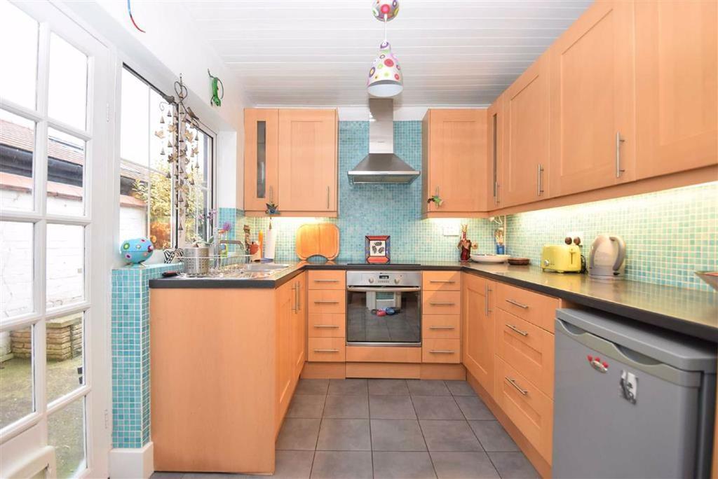 Upper Road, Shrewsbury, Shropshire 3 bed semidetached house £325,000