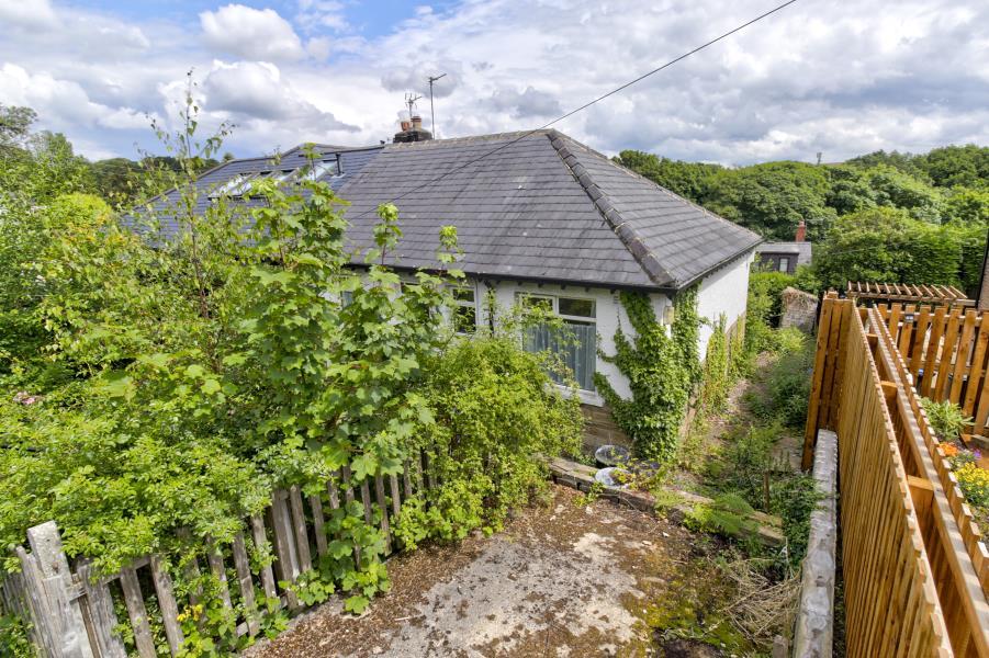 Glen Road, Eldwick, Bingley, BD16 3ET 2 bed bungalow £225,000