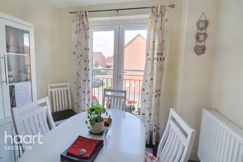 3 bedroom semi-detached house for sale - Coxwold Close, Leicester