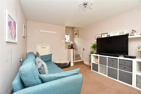 46 Binnacle Road, Rochester, ME1 2XP