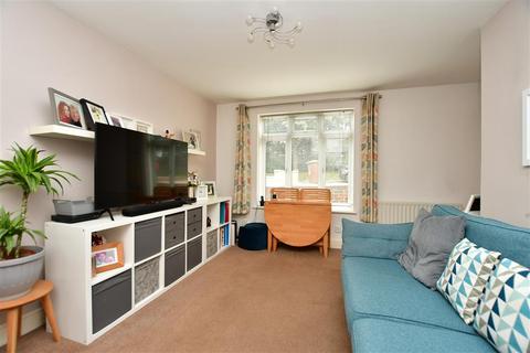 46 Binnacle Road, Rochester, ME1 2XP