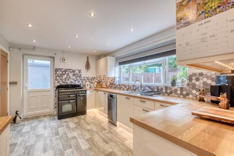 159 Foxlydiate Crescent, Redditch, B97 6NP