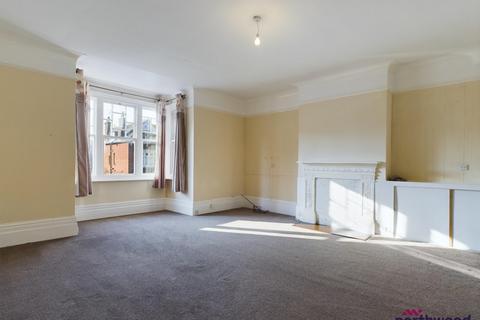 2 bedroom flat to rent, Grassington Road, Meads, Eastbourne, BN20