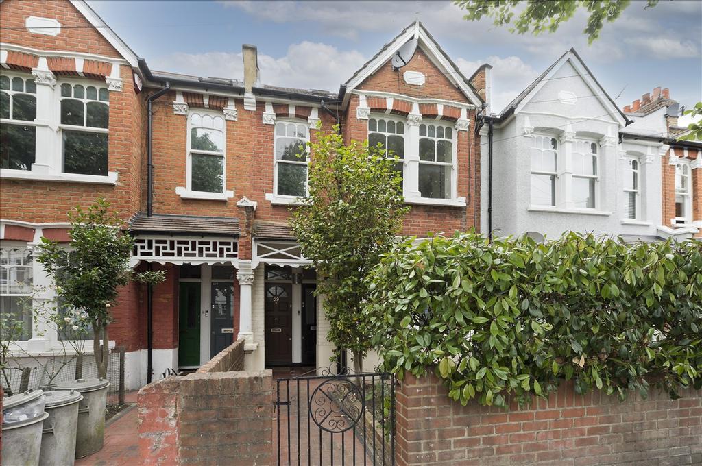 Adelaide Grove, Shepherd's Bush W12 2 bed £600,000