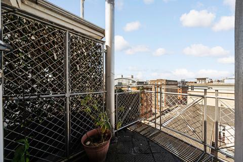 79 Candleriggs, Glasgow, G1 1NP