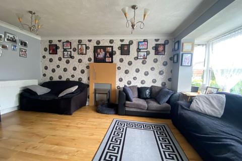 6 Emley Close, Northampton, NN3 9SH