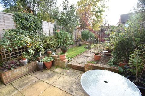 12a Cameron Road, Chesham, HP5 3BS