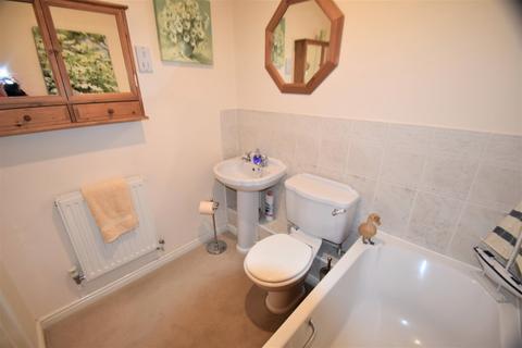 12a Cameron Road, Chesham, HP5 3BS