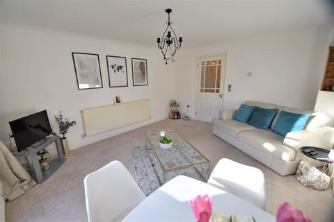 12a Cameron Road, Chesham, HP5 3BS