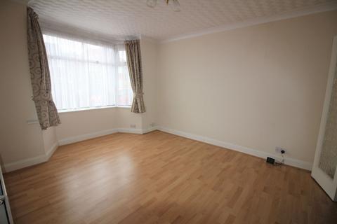 3 bedroom semi-detached house to rent, Moreton Road, Shirley, Solihull, B90