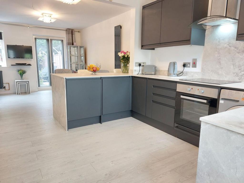 Open plan kitchen/lounge/diner