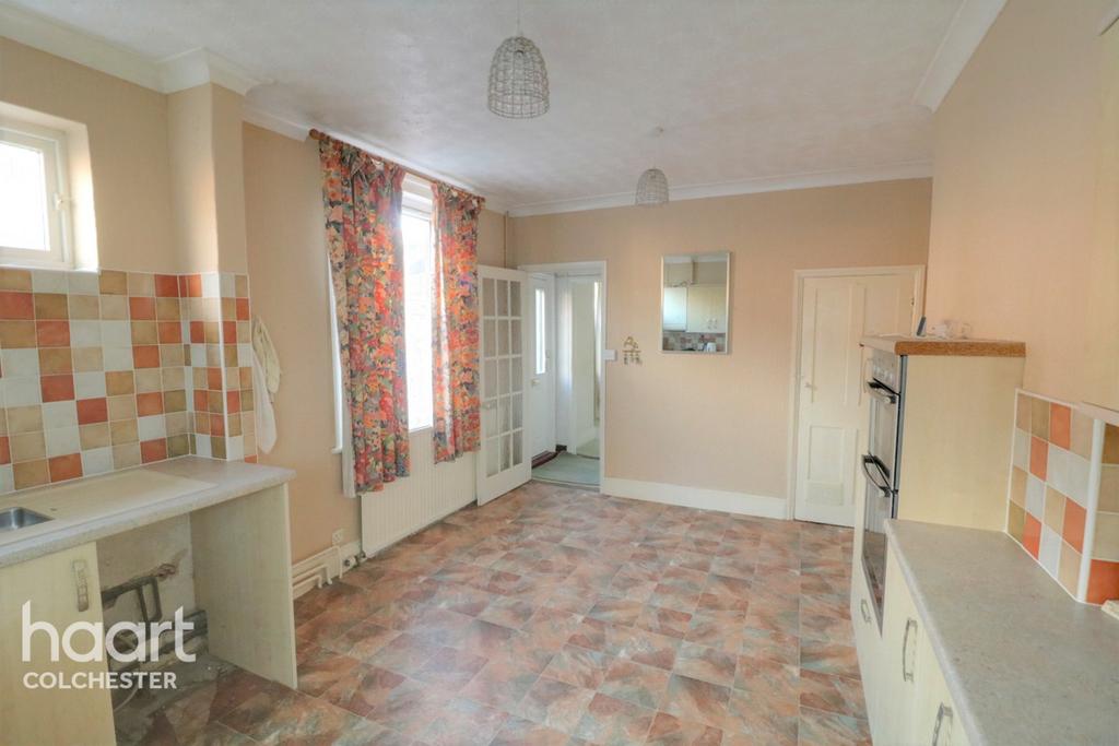 Errington Road, Colchester 3 bed semidetached house £350,000