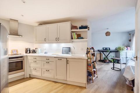 undefined, Blewitt Court,  Littlemore,  OX4