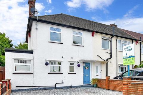 23 Bates Crescent, Croydon, CR0 4ES