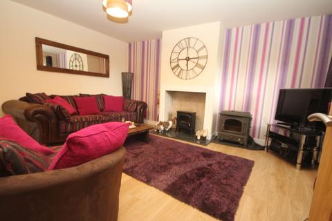 4 bedroom detached house to rent, Shady Lane, Bromley Cross, Bolton, Lancs, BL7