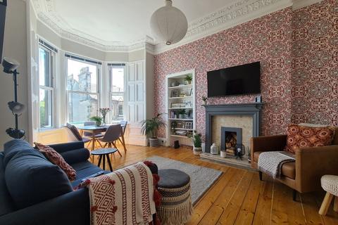 2 bedroom flat to rent, Royston Terrace, Inverleith, Edinburgh, EH3