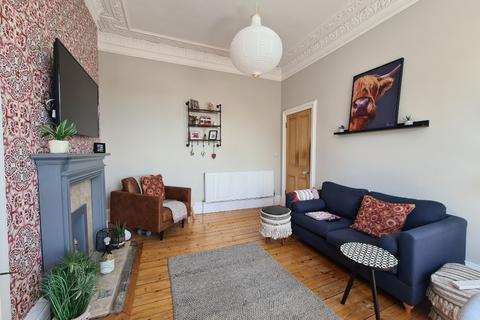 2 bedroom flat to rent, Royston Terrace, Inverleith, Edinburgh, EH3