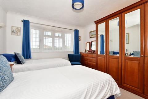3 bedroom detached bungalow for sale - Britannia Avenue, Whitstable, Kent