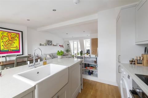 3 bedroom apartment for sale - Northcote Road, SW11