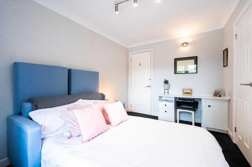 Bedroom One (2)