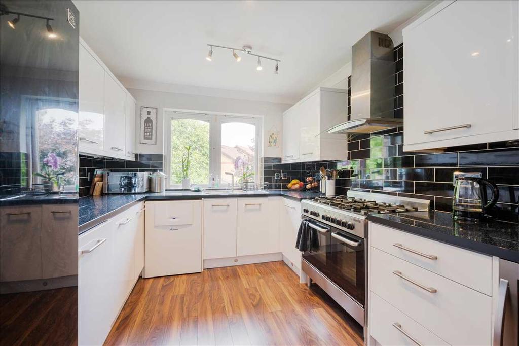 Kitchen Dining (1)