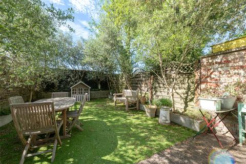 5 bedroom terraced house to rent, Harvist Road, London, NW6