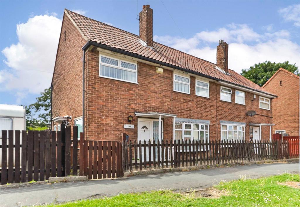 Waveney Road, Hull, HU8 4 bed semidetached house £125,000